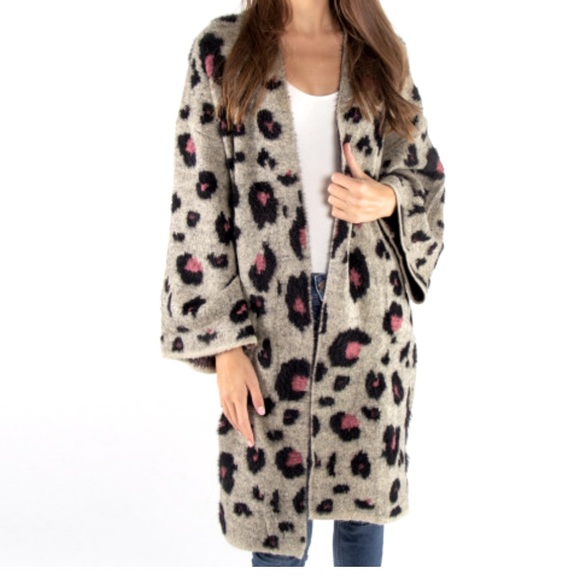 Anthropology-Do Everything In Love Brand Cardi - Picture 4 of 11